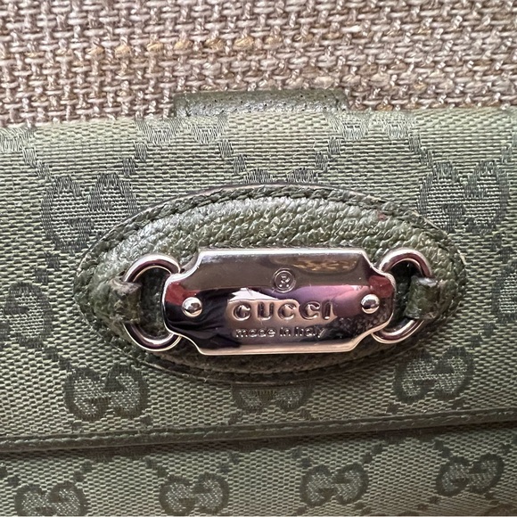 Gucci Logo Wallet - Picture 3 of 9